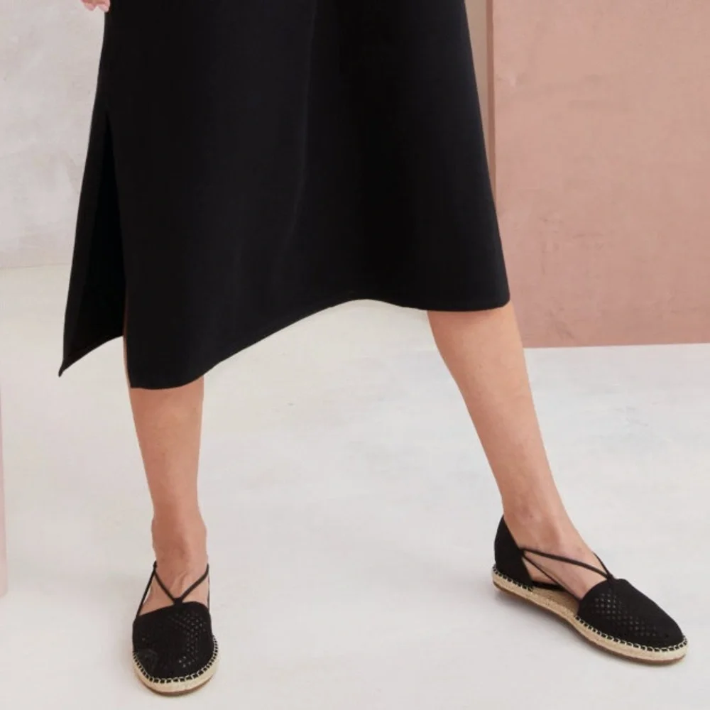 •EILEEN FISHER• Lee 2 Espadrille Sandal Black Perforated Nubuck Leather Size‎ 6